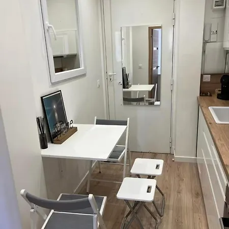 2 2 Lits 1 Salle De Bain Νίκαια