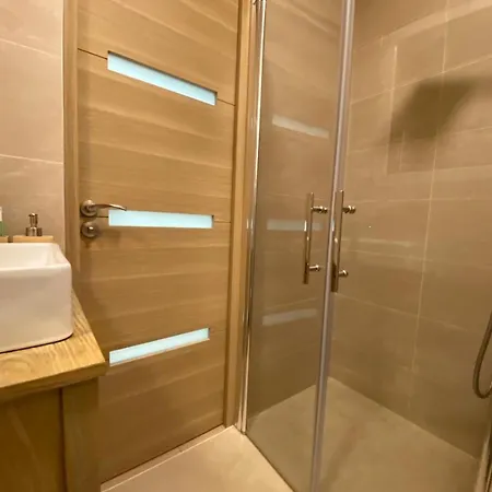 아파트 2 2 Lits 1 Salle De Bain
